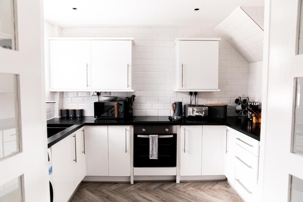 Inviting 3-Bed House In Manchester Exteriör bild