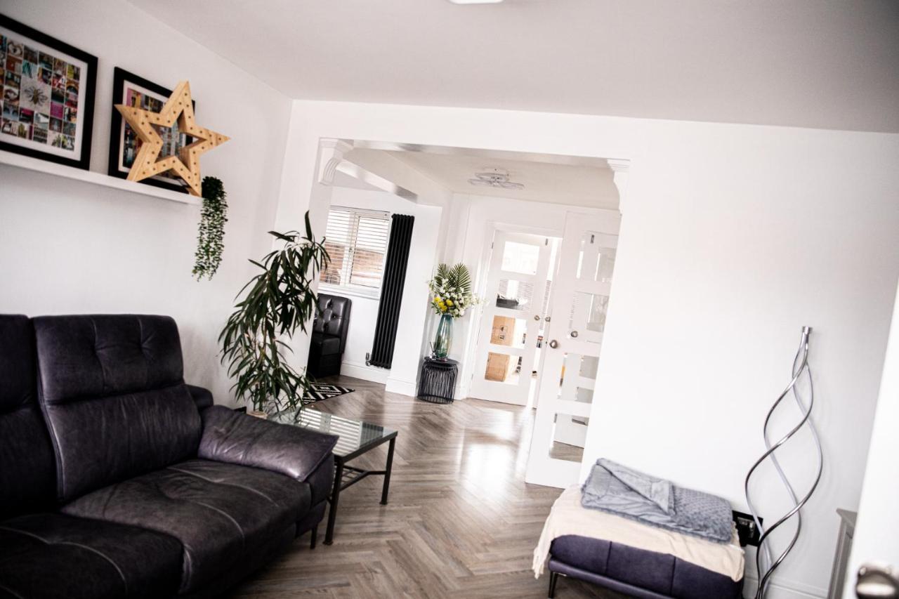 Inviting 3-Bed House In Manchester Exteriör bild