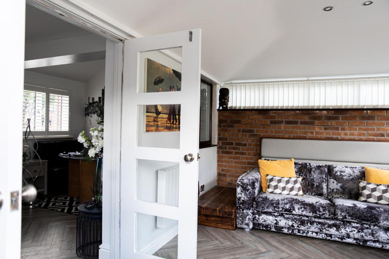Inviting 3-Bed House In Manchester Exteriör bild